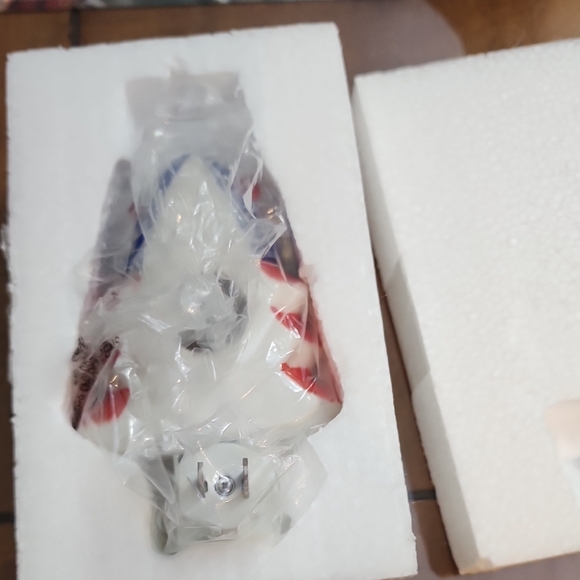 Festive Christmas Tree Night Light - Picture 6 of 6